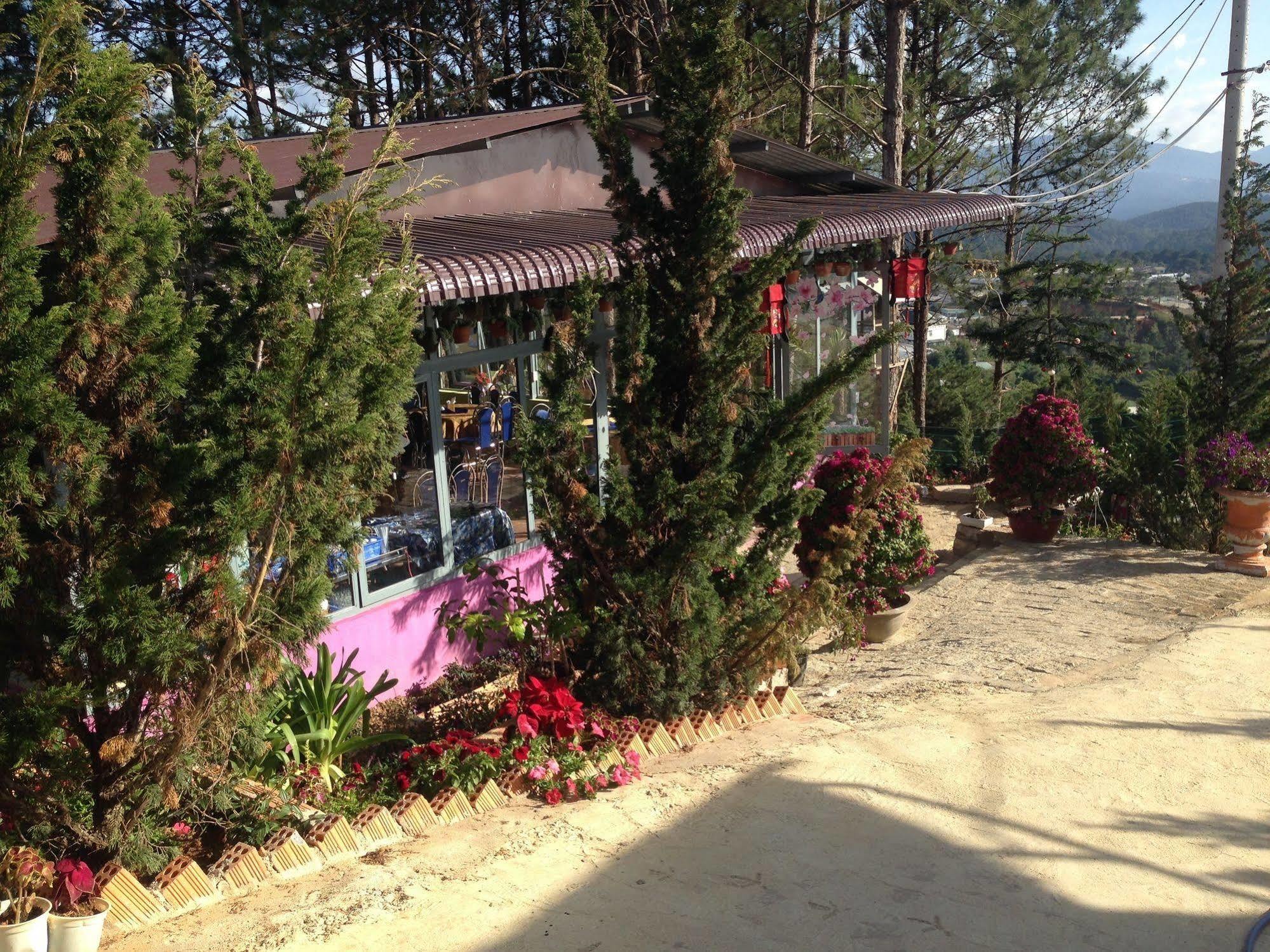 Hoang Dieu Dalat Bagian luar foto